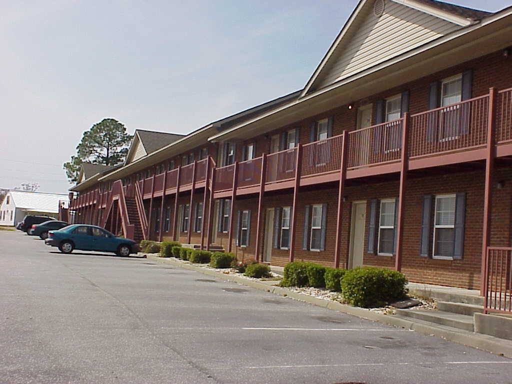 Troy Apartment: 404 S. Brundidge Street