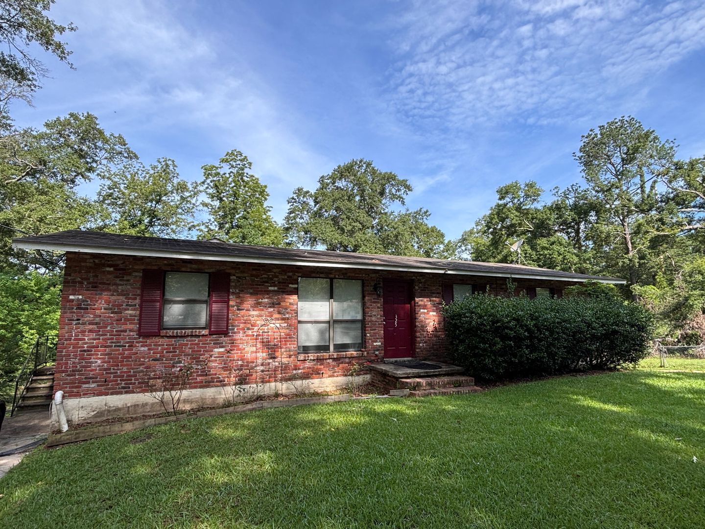 Troy House: 325 McPherson Drive.