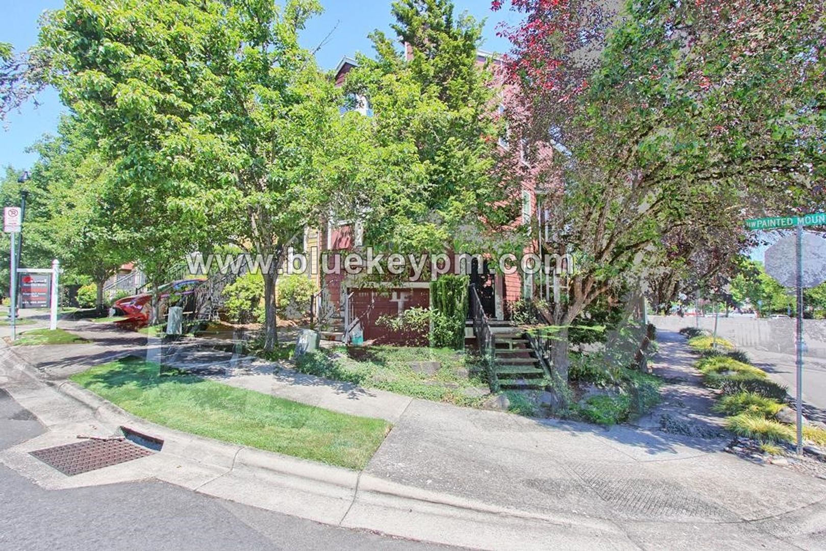Hillsboro House: 20669 NW Painted Mountain Drive
