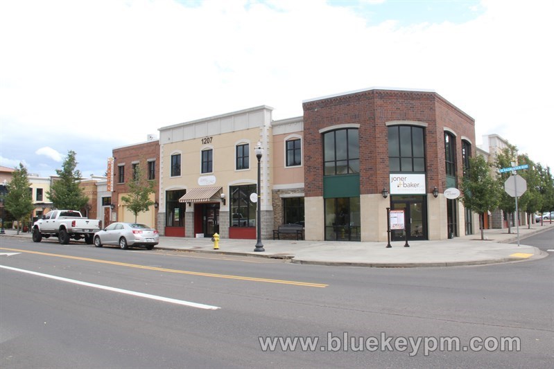 Battle Ground Apartment: 808 SE 4th Street