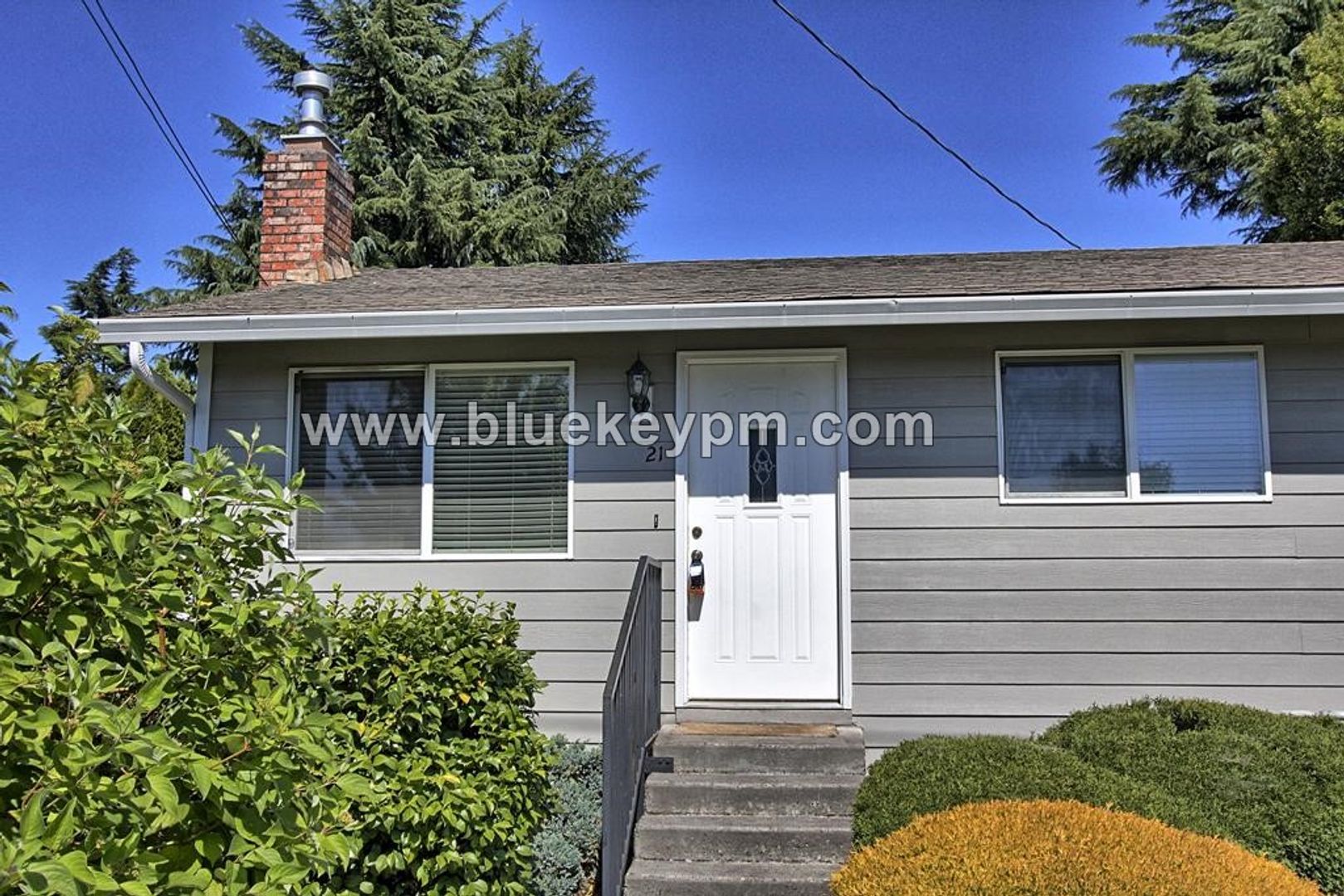 Vancouver House: 3300 Kauffman Avenue #21