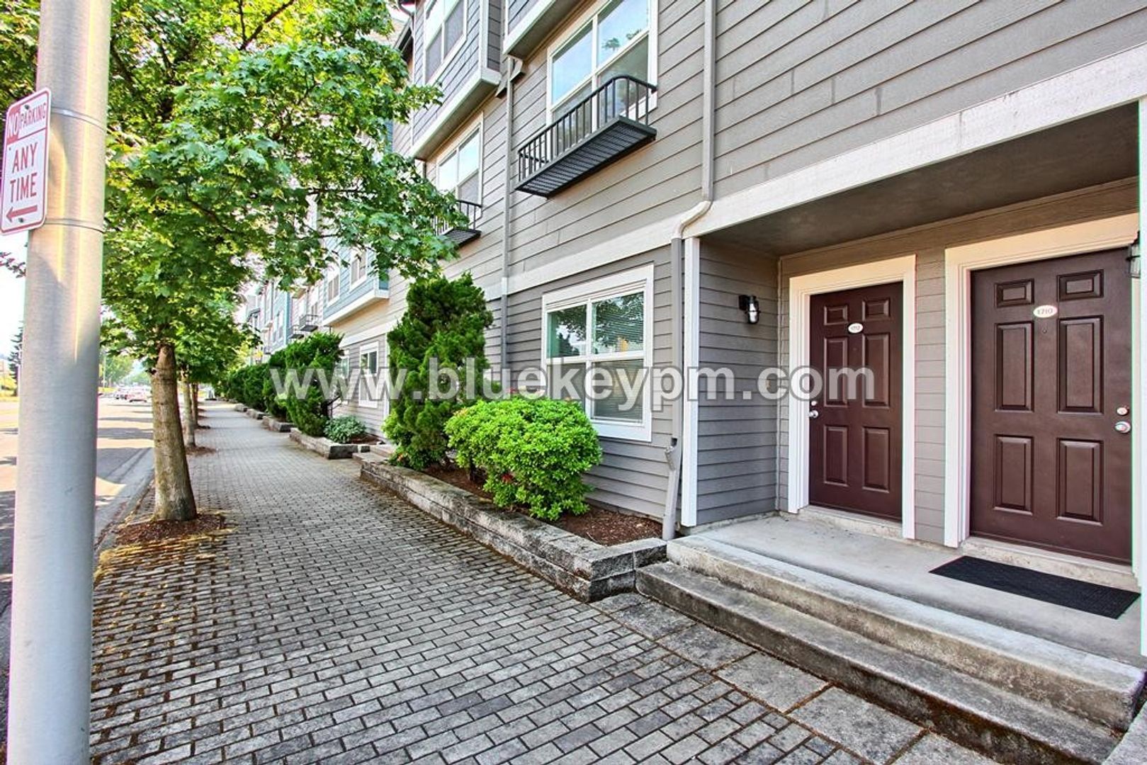 Vancouver House: 1712 SE Cutter Lane