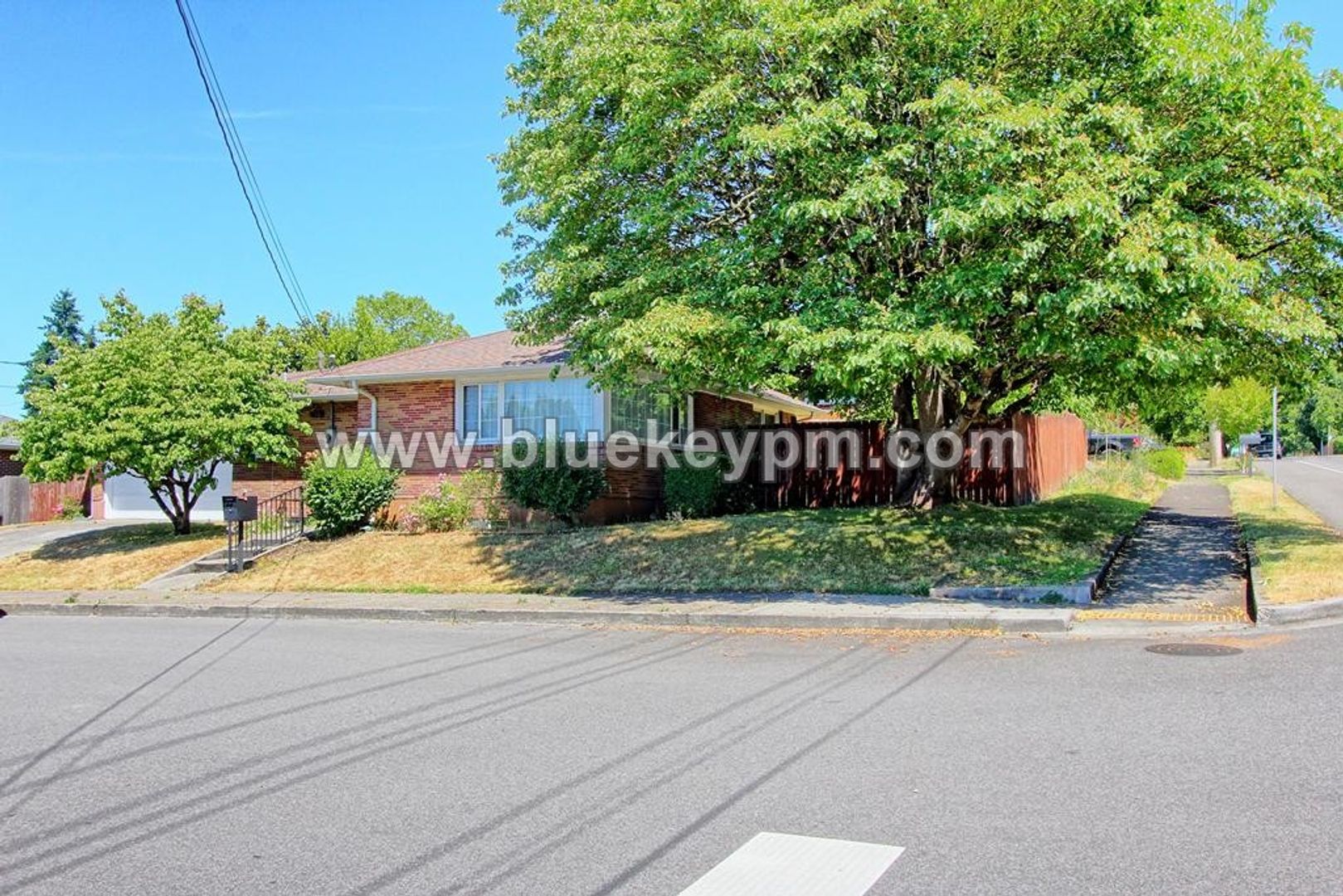 Vancouver House: 1102 NW 41st Street