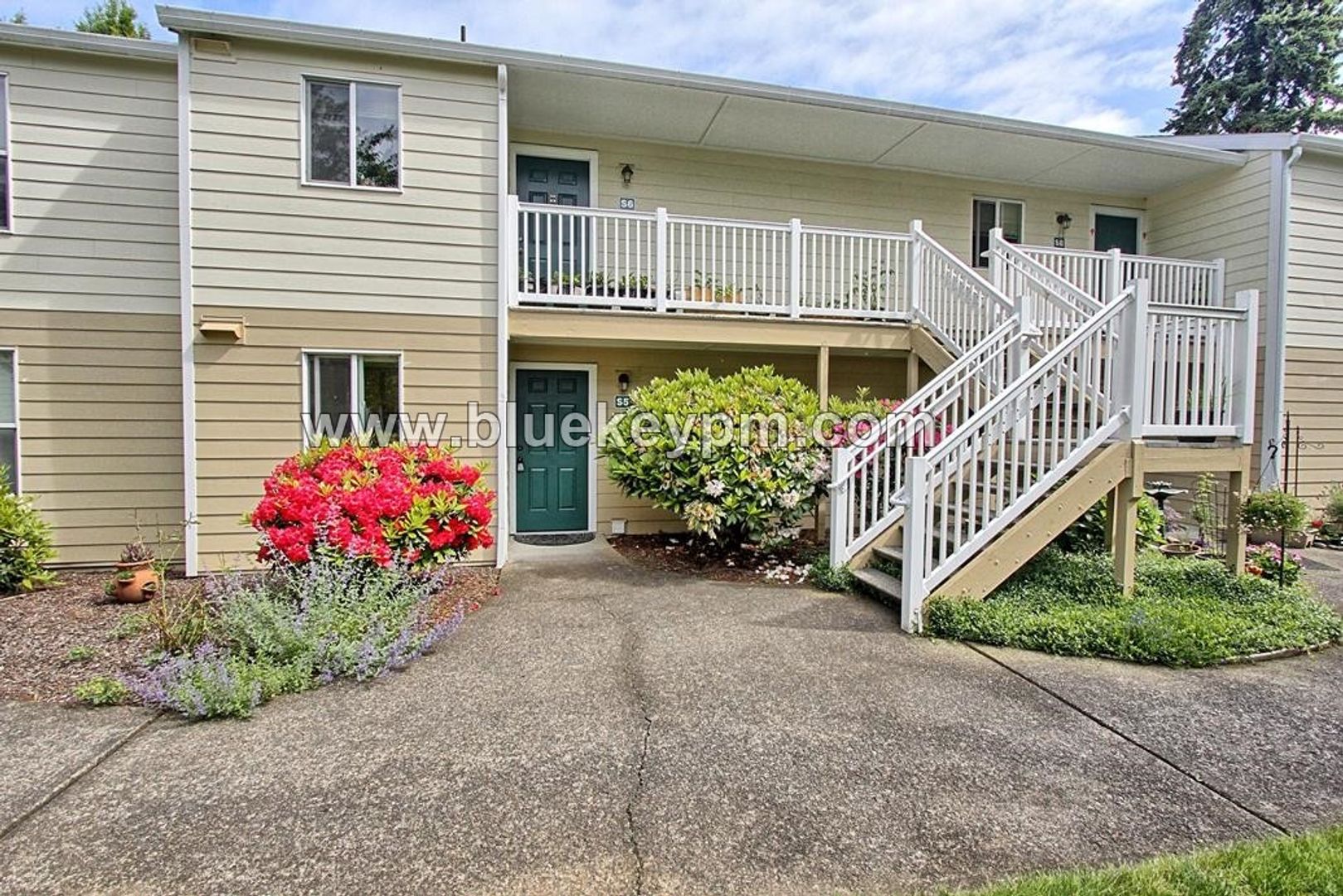 Vancouver House: 13216 NE Salmon Creek Ave #S-5