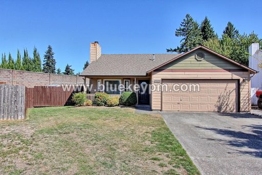 3 Bed, 2 Baths Home in Orchards Neighborhood of Vancouver – photo 1