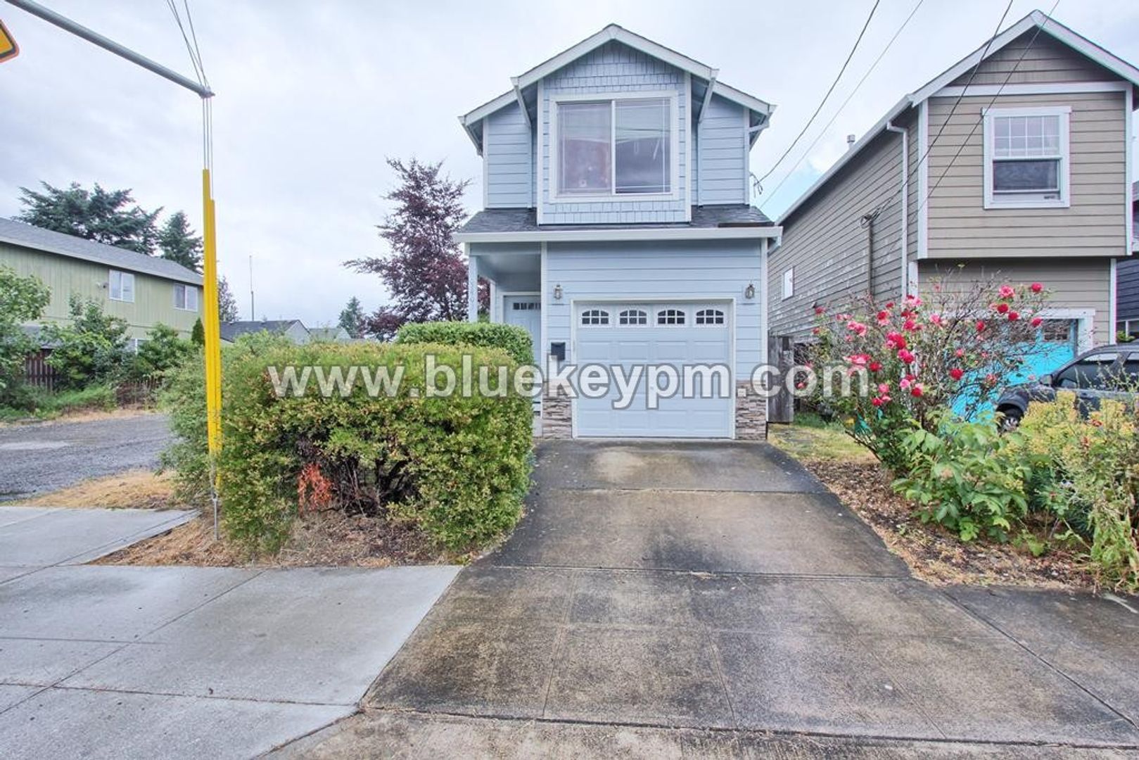 Portland House: 5403 SE Flavel St