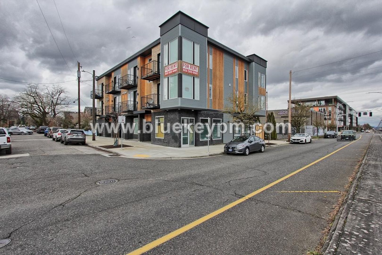 Portland Apartment: 1515 N. Simpson Street