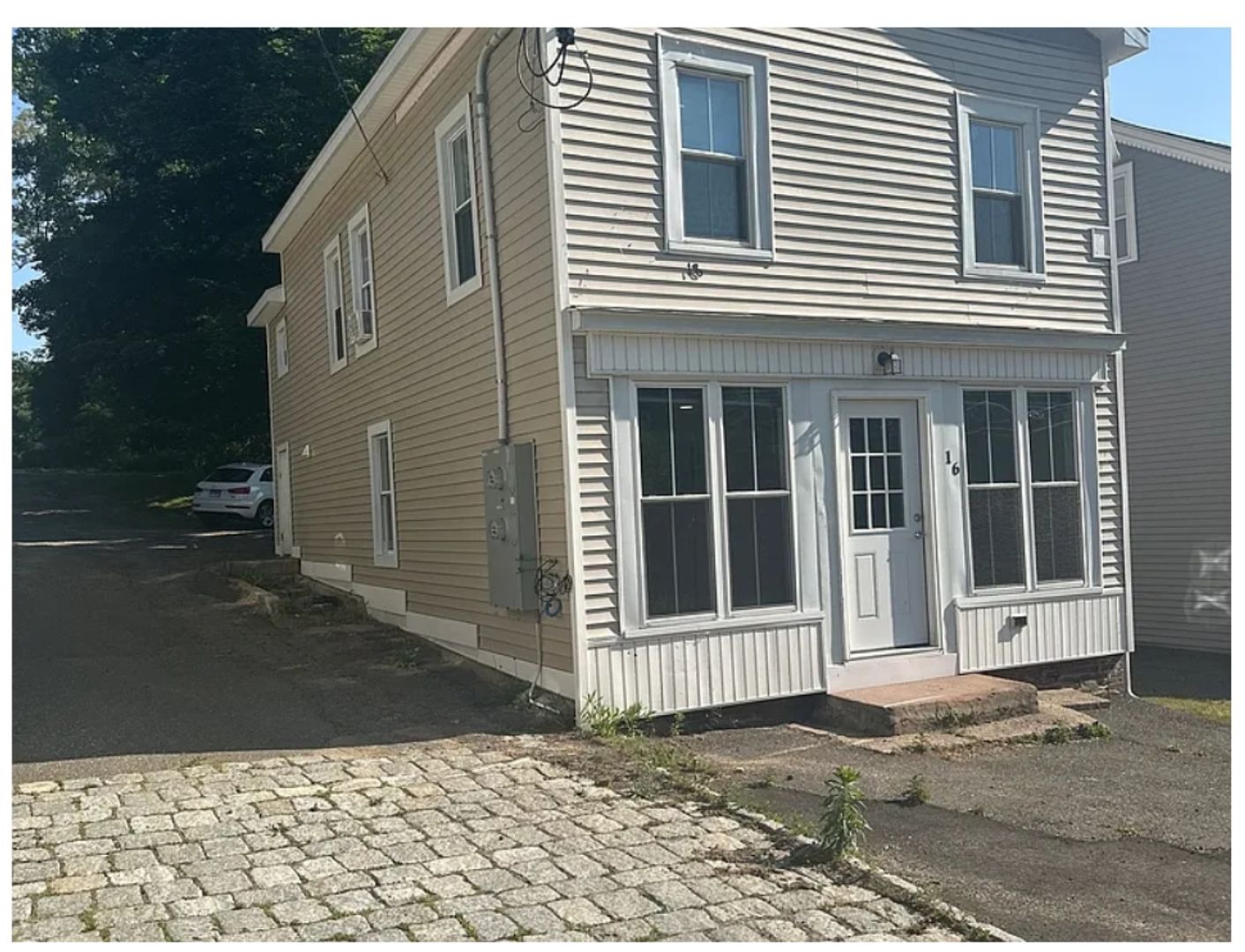 Tarriffville Apartment: 16-20 Elm St