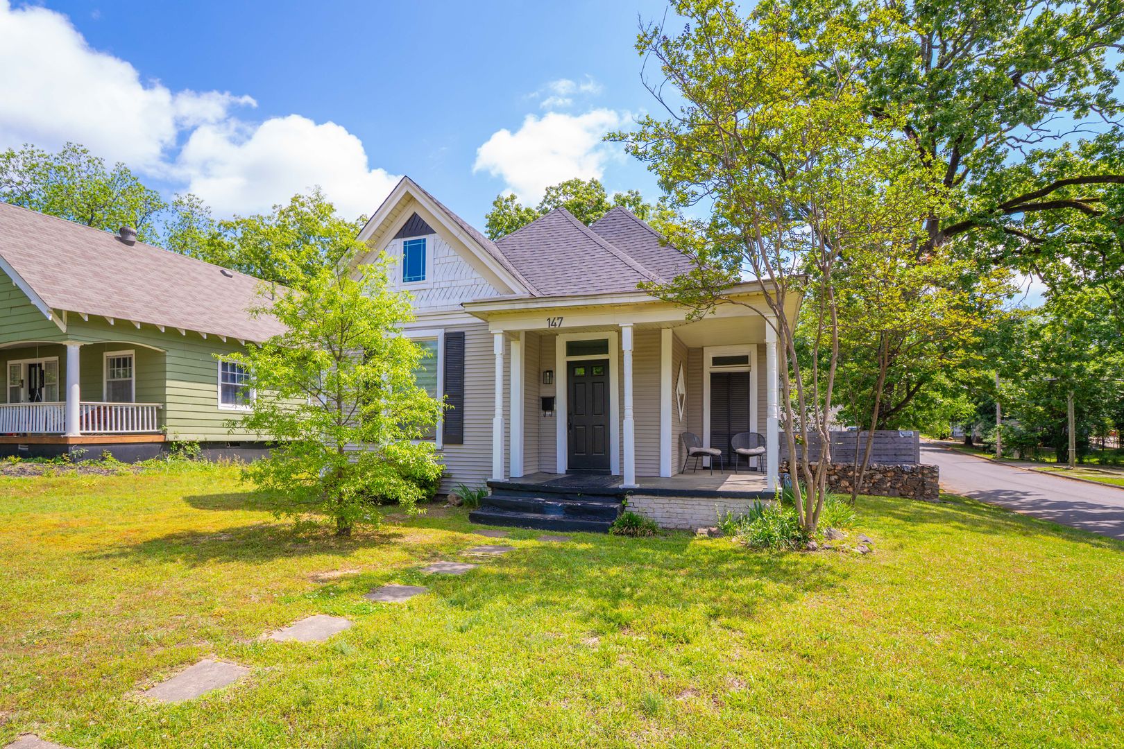 Little Rock House: 147 Booker St.