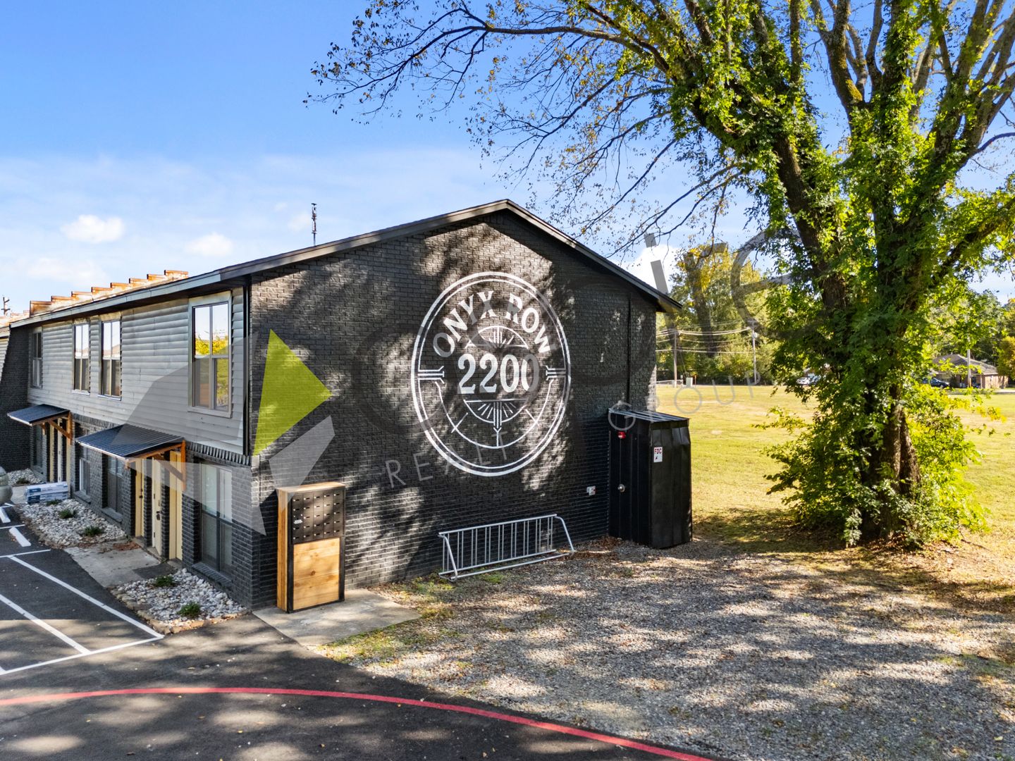 Conway Apartment: 2200 Washington Avenue