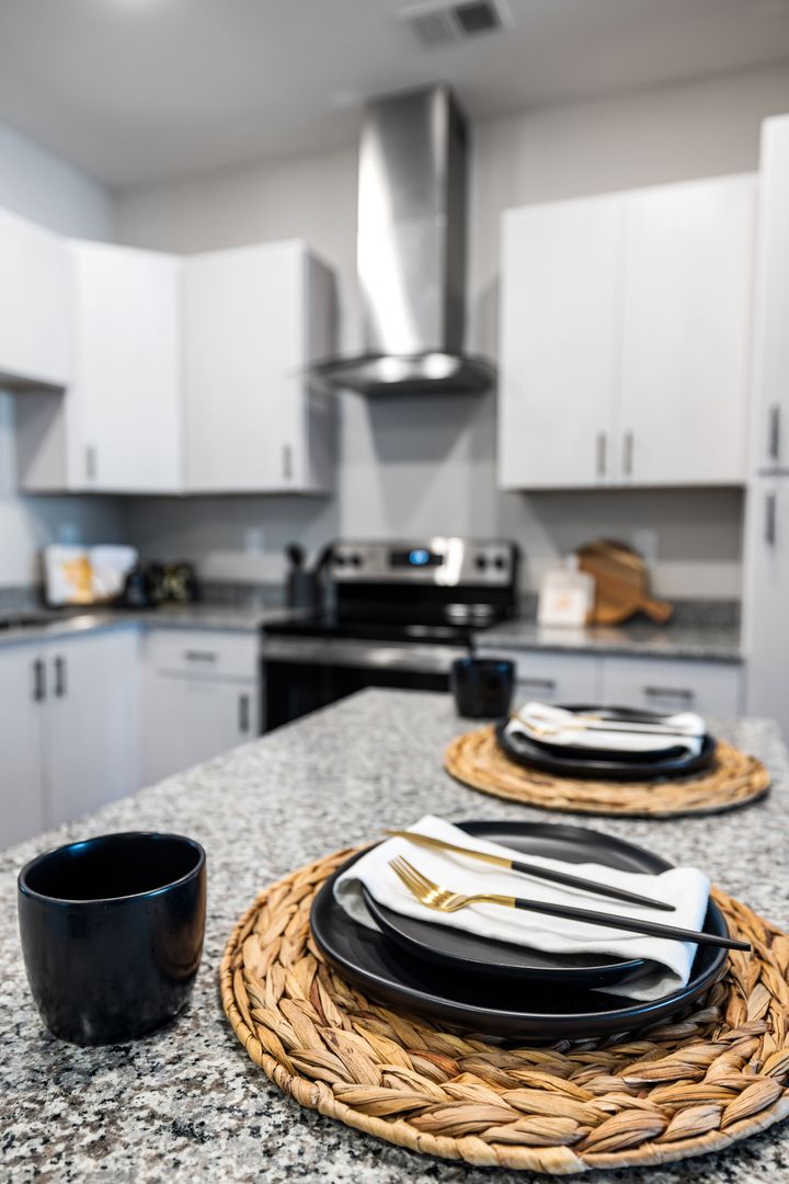 Greensboro Apartment: 4408 N Church St.