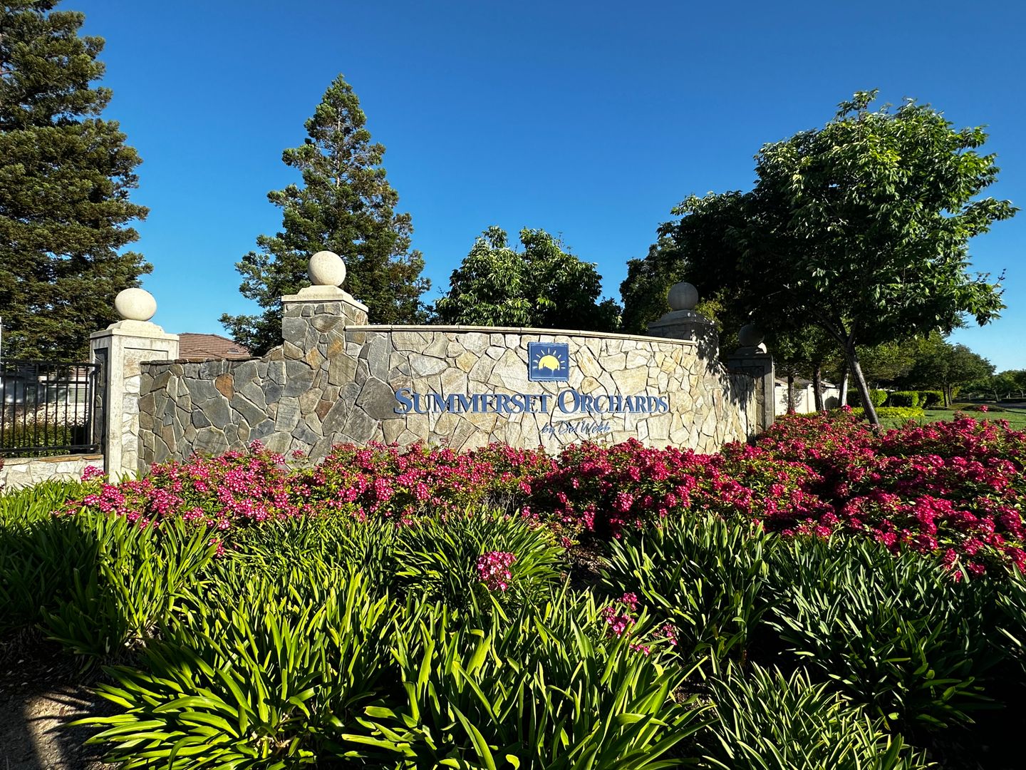 Brentwood House: 575 Quindell Way