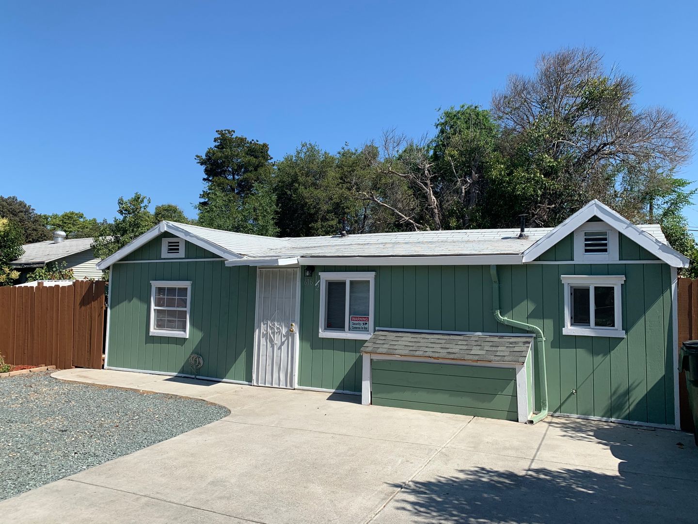 Antioch House: 616 1/2 W. 16th Street