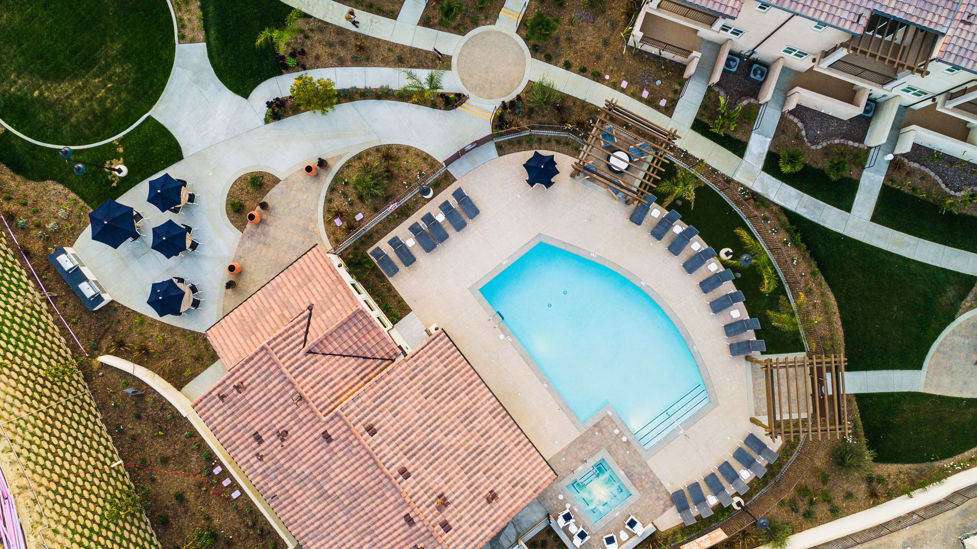 Pool at Paxton (1 of 8)