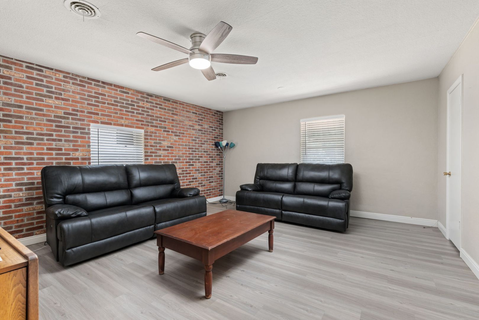 Greeley Apartment: 905 16th St.