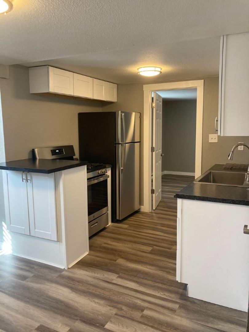 Greeley Apartment: 1213-1219 12th St