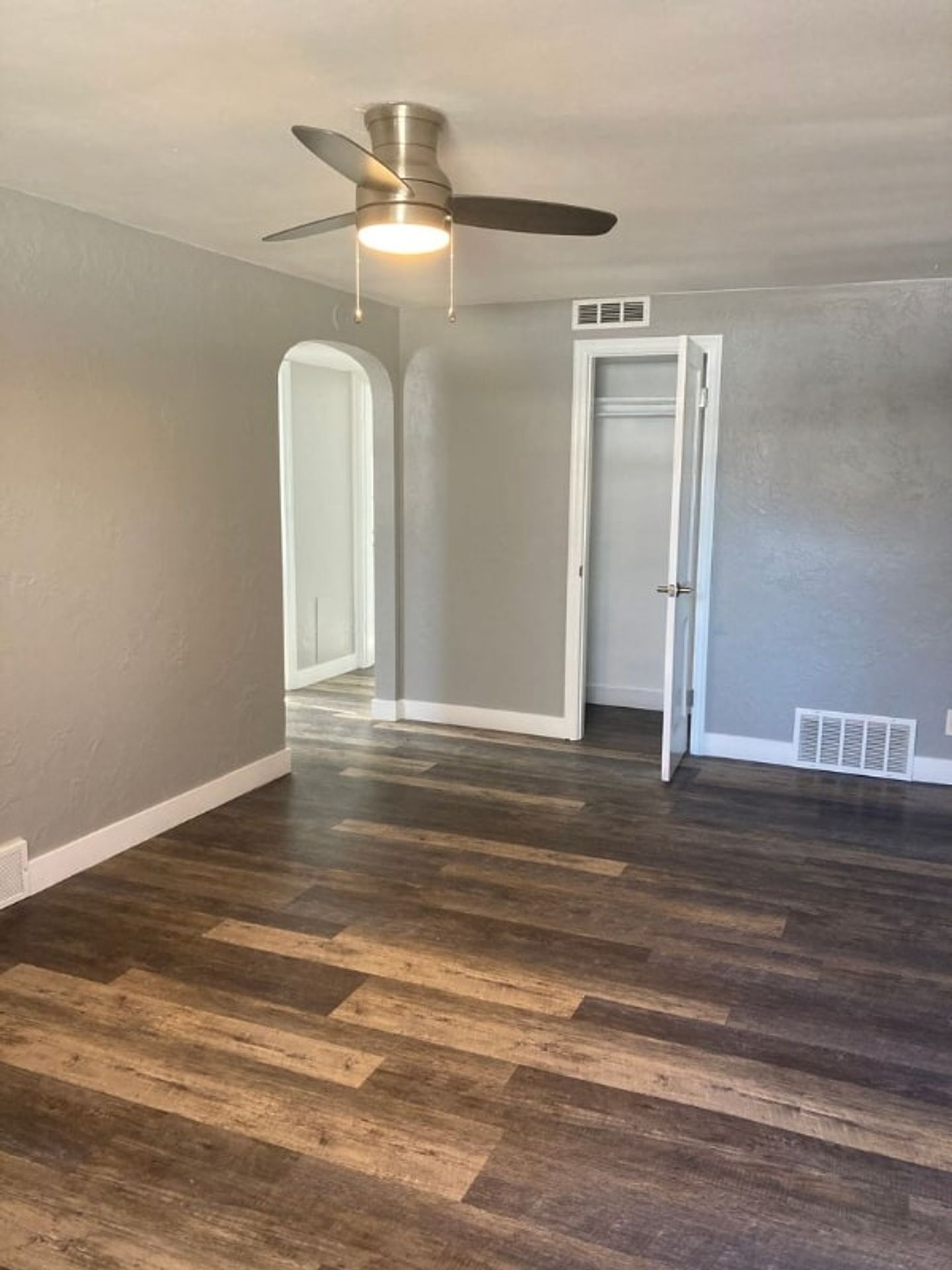 Greeley Apartment: 1917 7th Ave - Unit 02