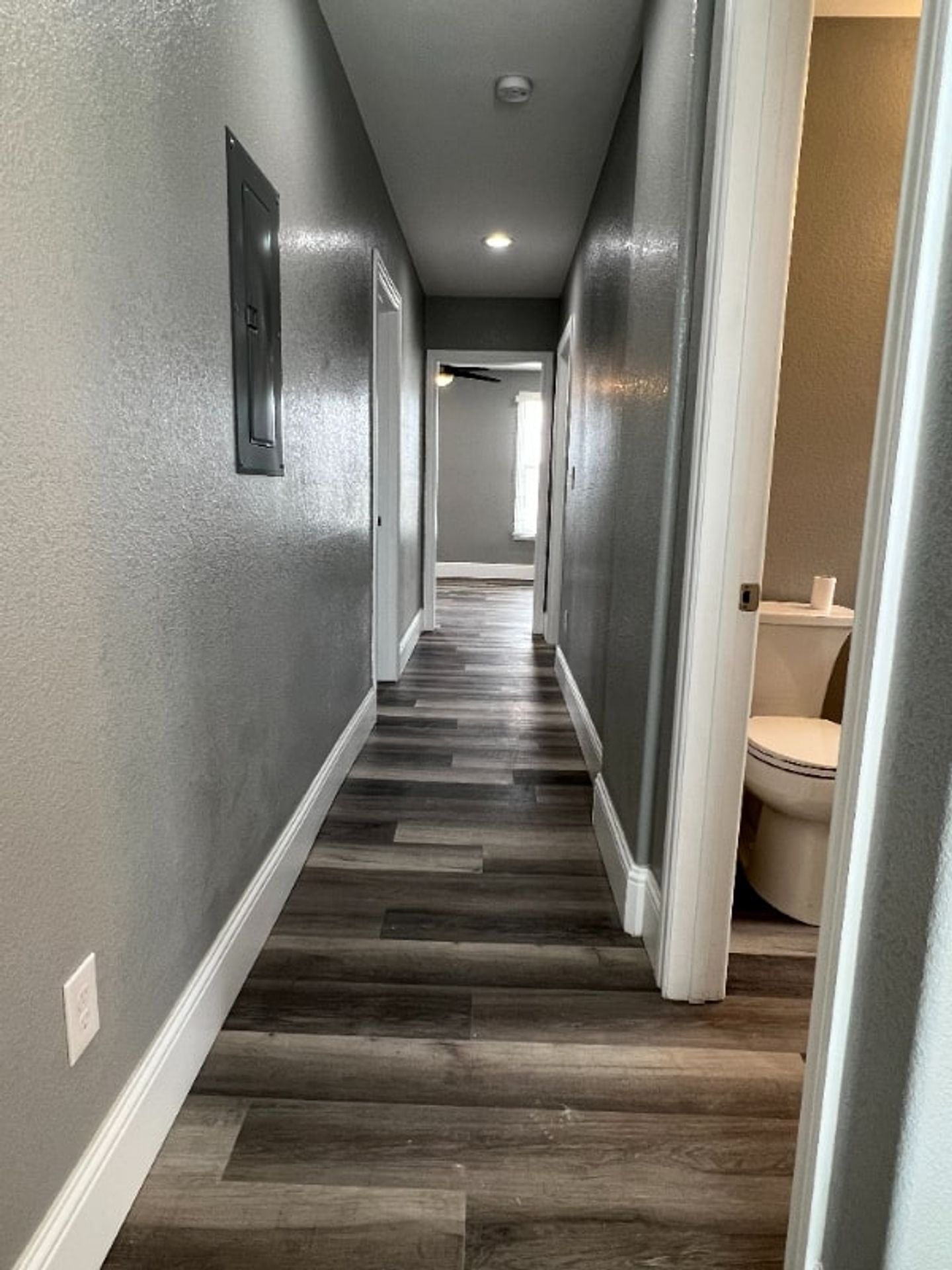 Greeley Apartment: 1609-1617 10th Ave