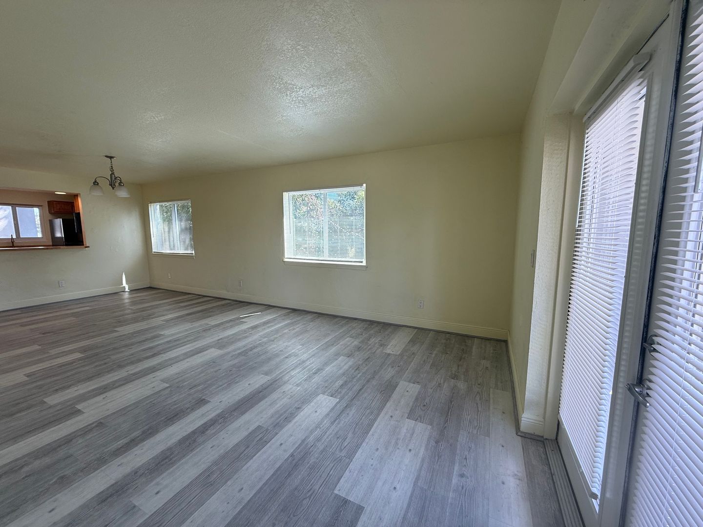 900 S Peninsula Dr 8 of 12