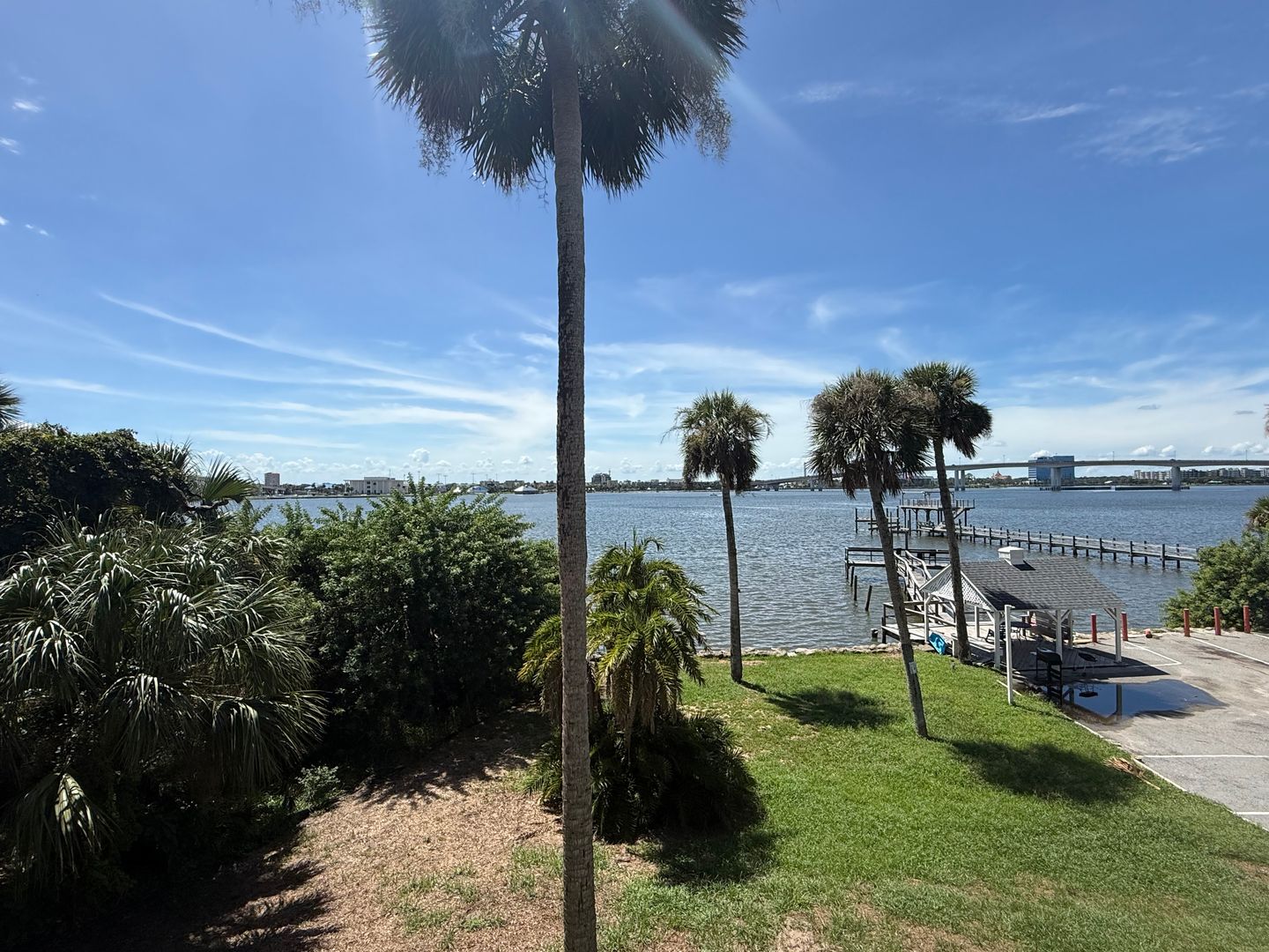 900 S Peninsula Dr 18 of 18