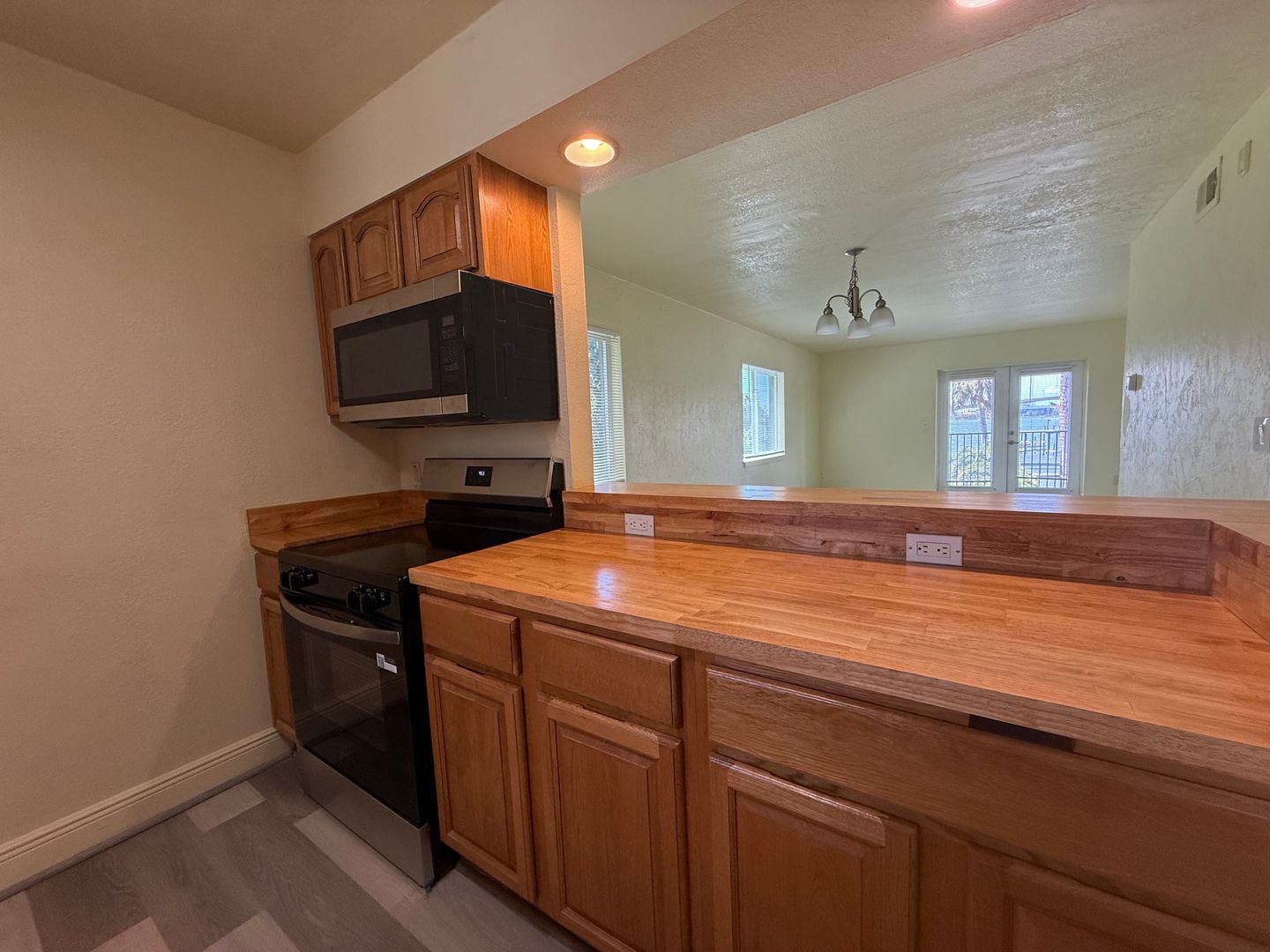 900 S Peninsula Dr 3 of 12