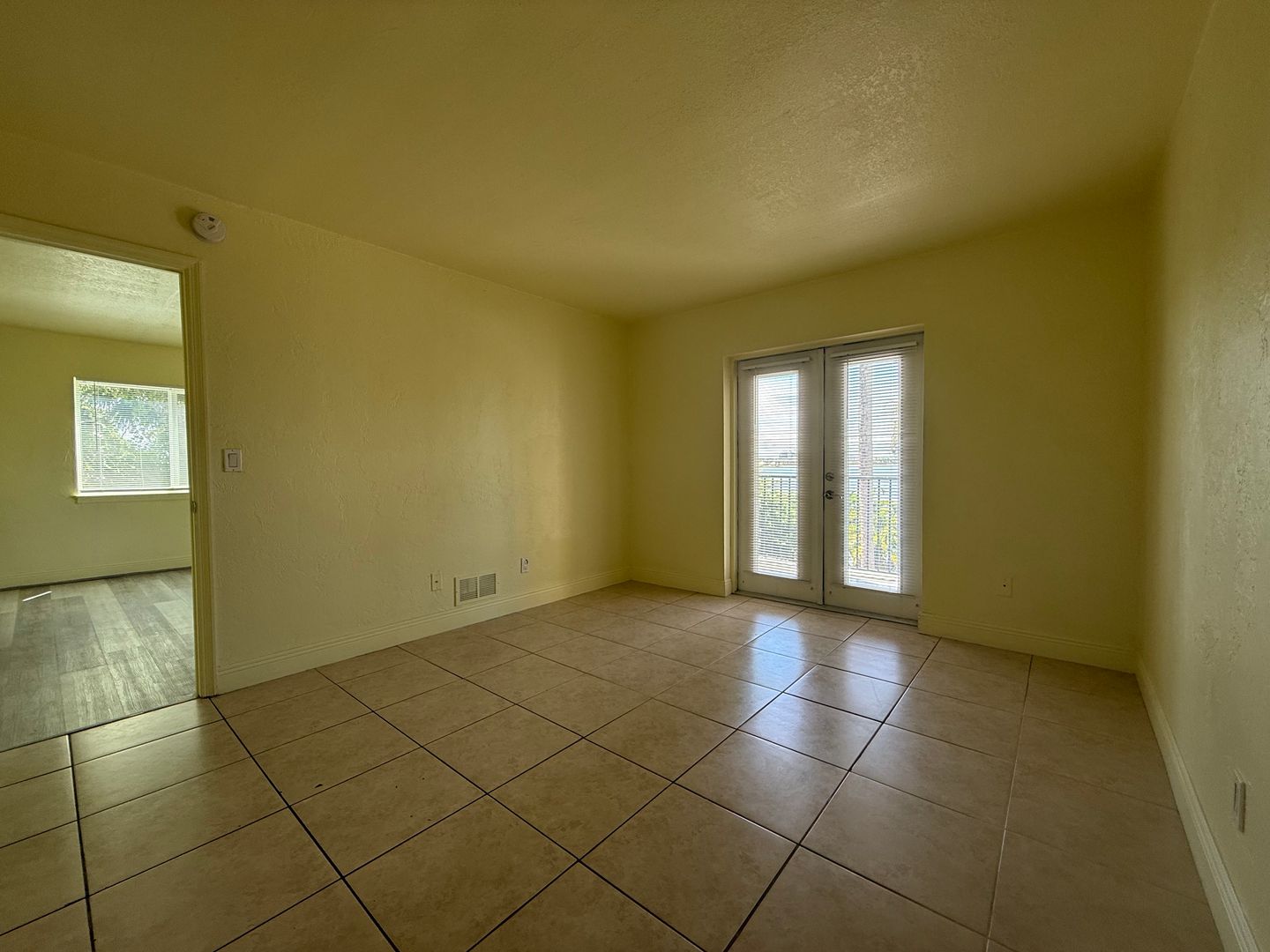 900 S Peninsula Dr 10 of 12