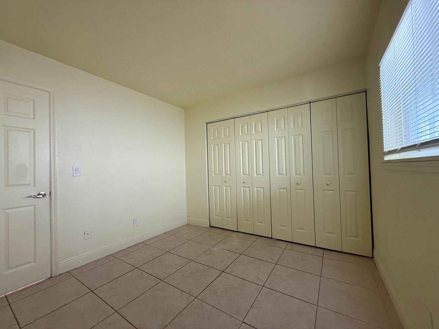 900 S Peninsula Dr 16 of 18