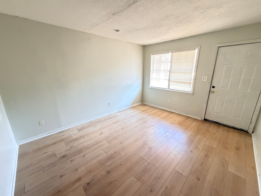 928 53rd Street North, Unit D – photo 1