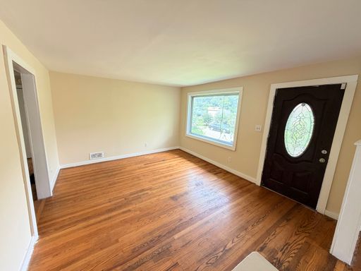 Vouchers Accepted - 3 bedroom! – photo 1