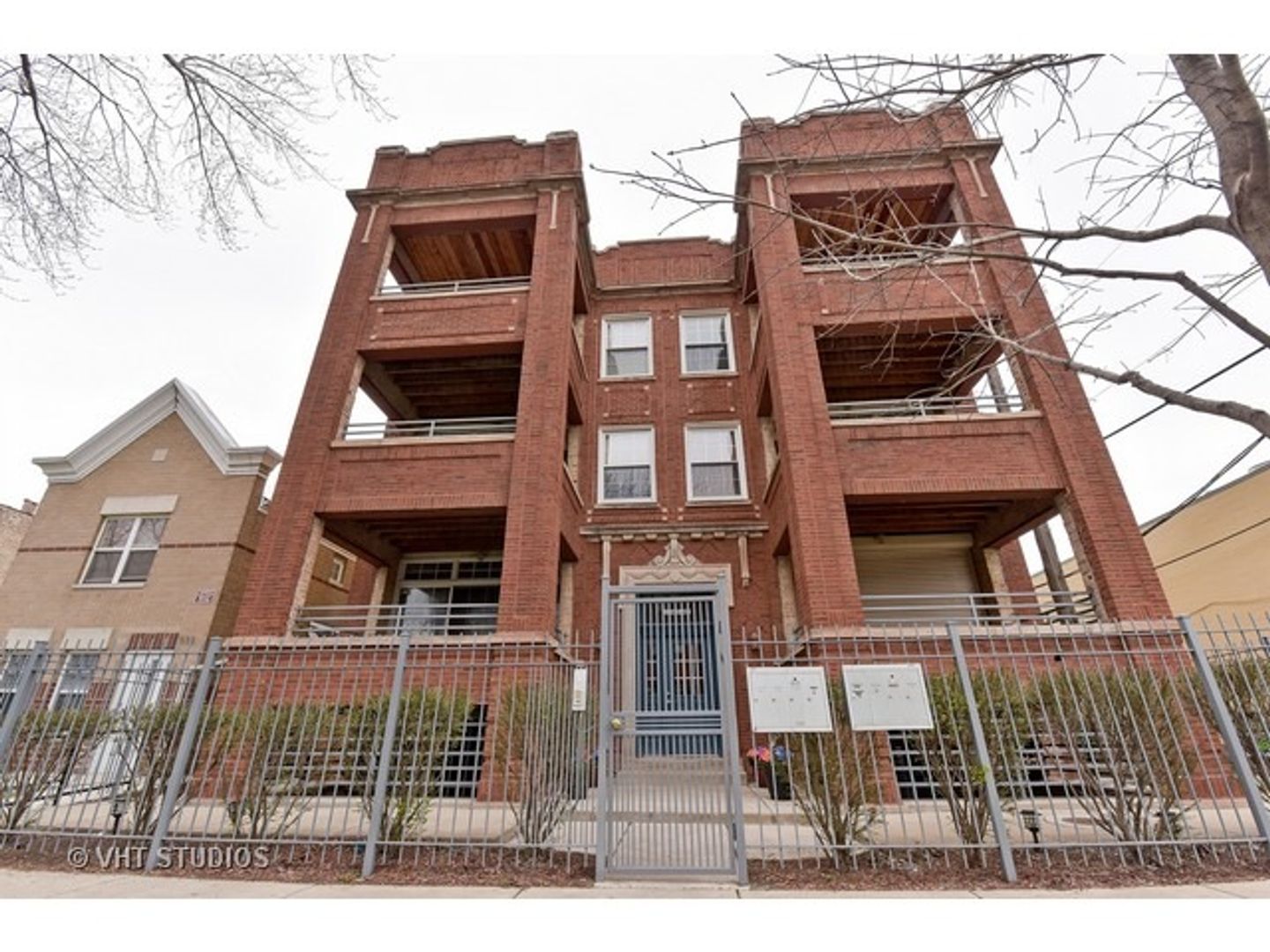 Chicago House: 1540 E 67th Place