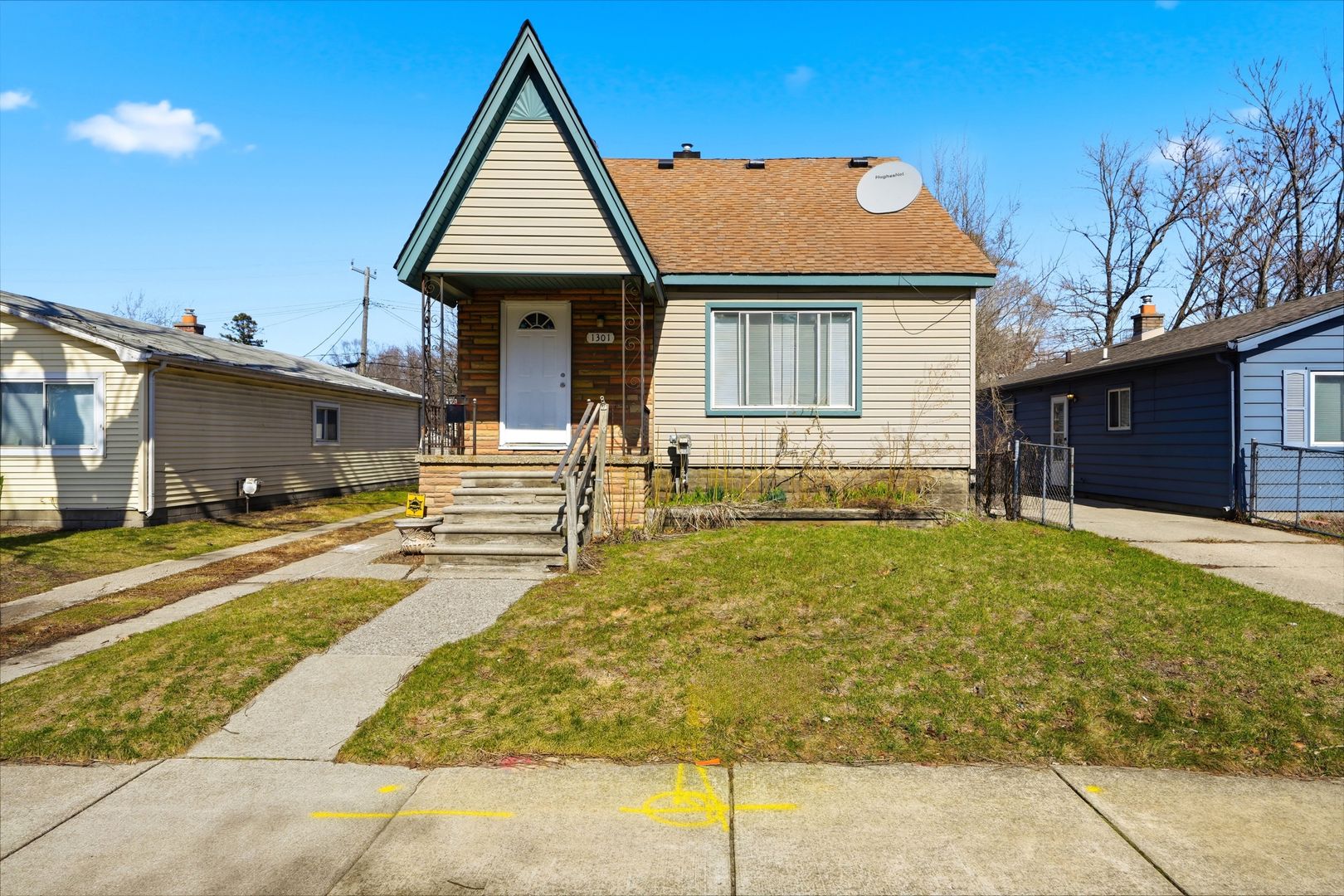 Hazel Park House: 1301 E. Muir