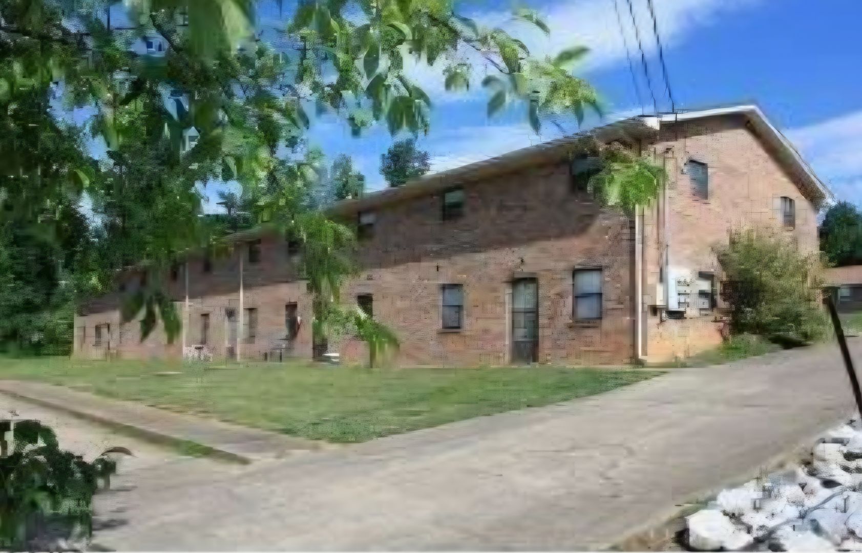 Greeneville House: 1001 Kiser Blvd Apt 12