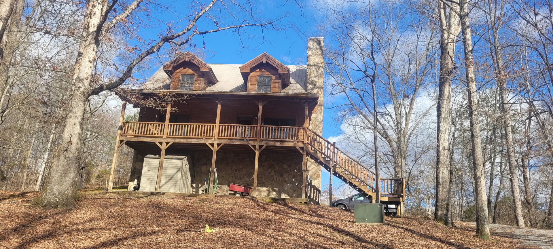 Rogersville House: 193 Williams Lane