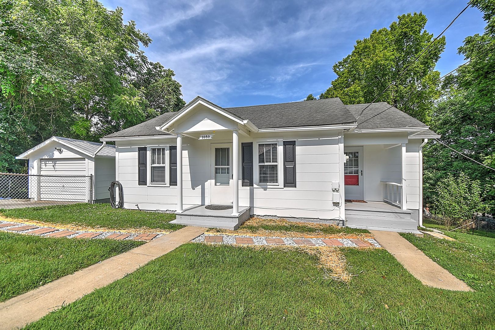Kingsport House: 1050 Delawana Street