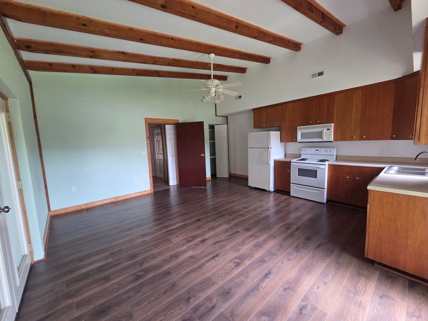 Kingsport House: 171 Gilmer St C