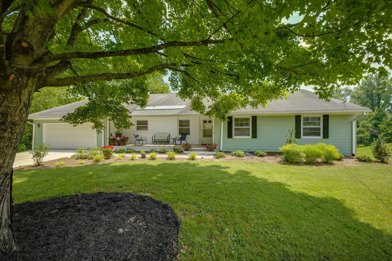 Johnson City House: 1314 Woodland Avenue