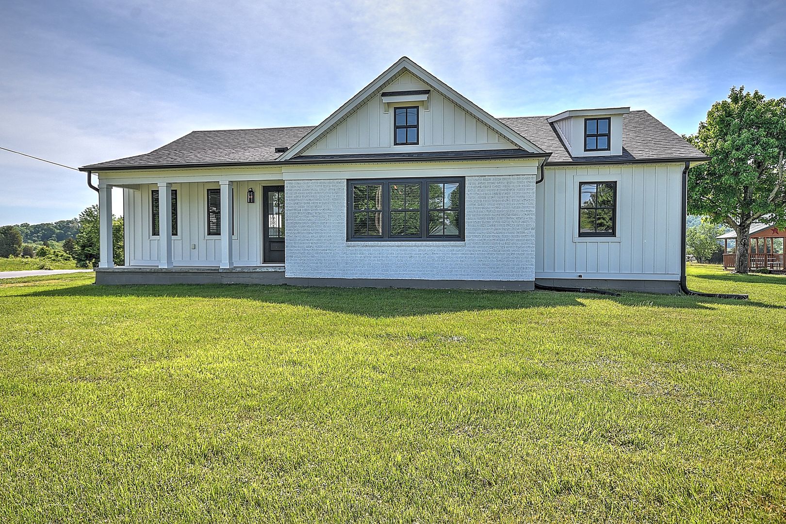 Church Hill House: 403 Silver Lake Rd.