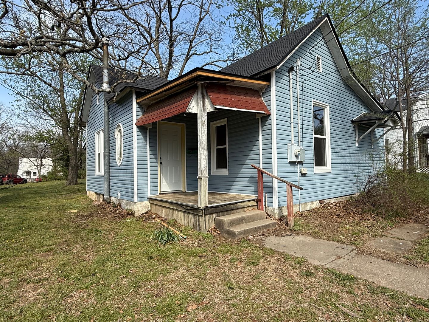 Nevada House: 1018 S Main Street