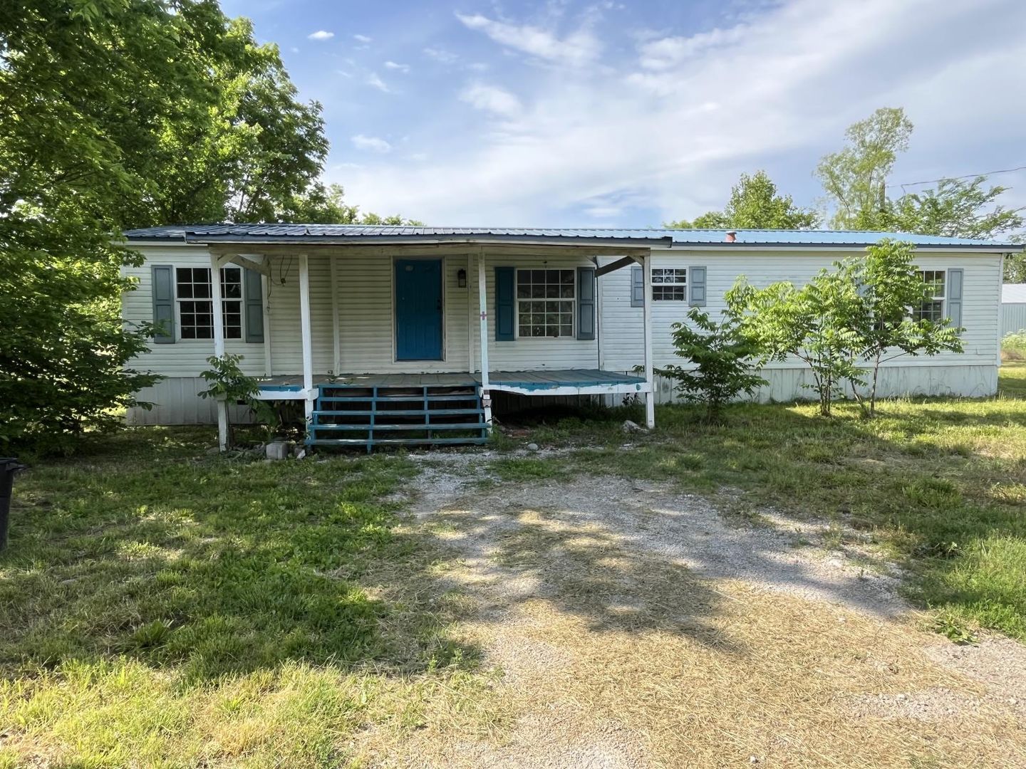 Jasper House: 15784 Sumac Rd