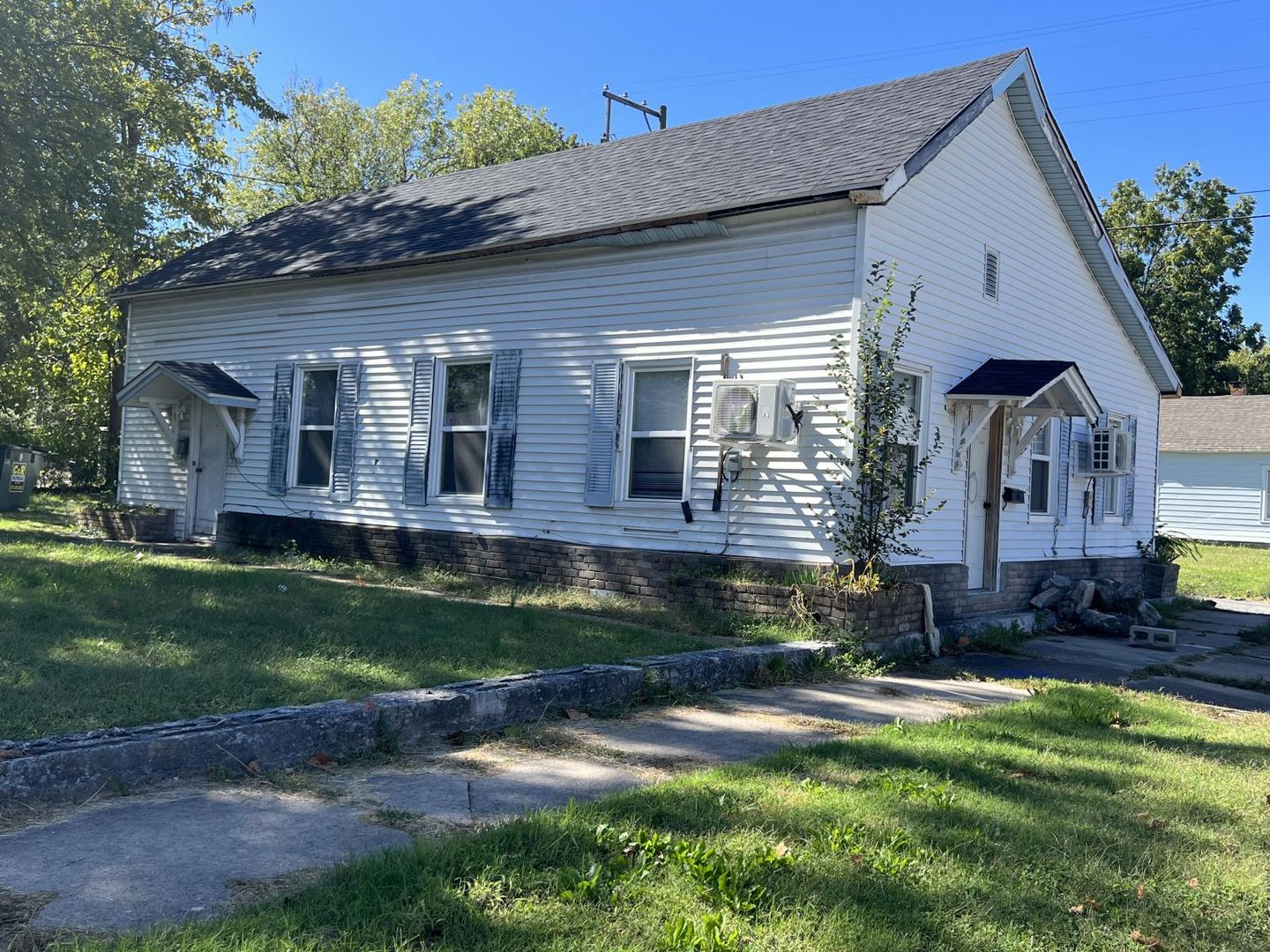 Joplin Apartment: 812 W 5th