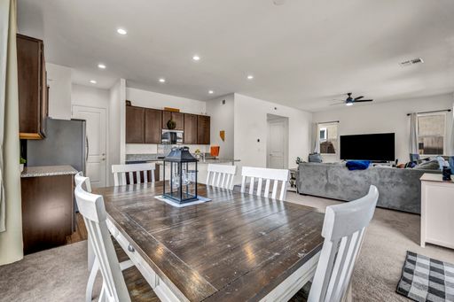 Listing photo thumbnail