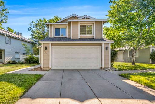 Listing photo thumbnail