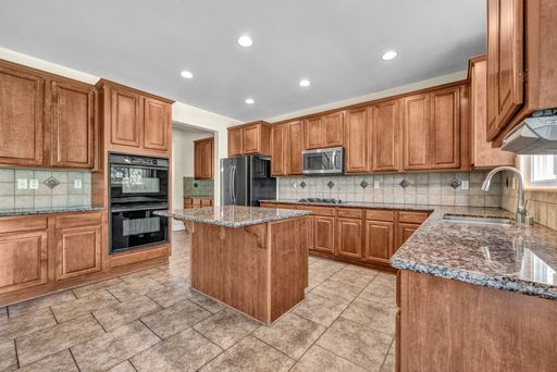 Listing photo thumbnail