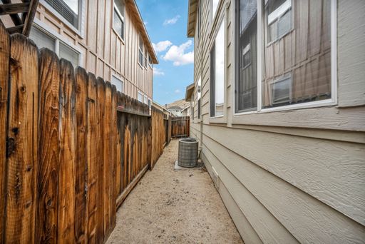 Listing photo thumbnail