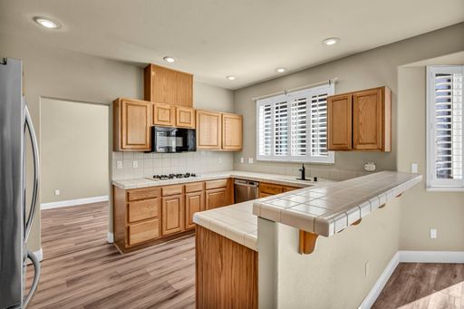 Listing photo thumbnail