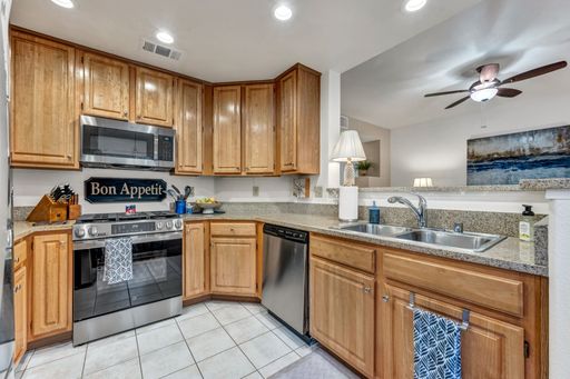 Listing photo thumbnail