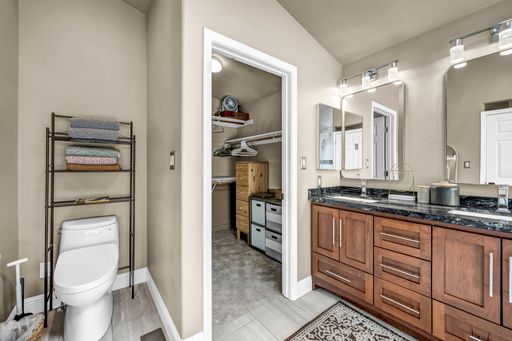 Listing photo thumbnail