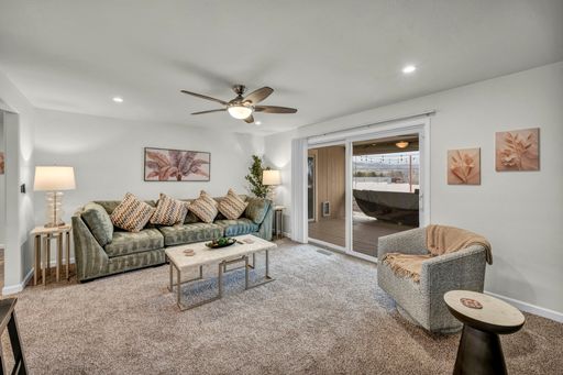 Listing photo thumbnail