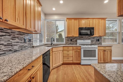 Listing photo thumbnail