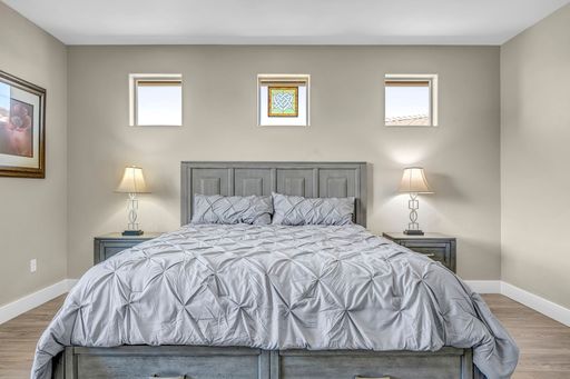 Listing photo thumbnail